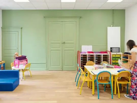 Revêtement de sol école salle de classe PVC Sarlon trafic | Forbo Flooring Systems